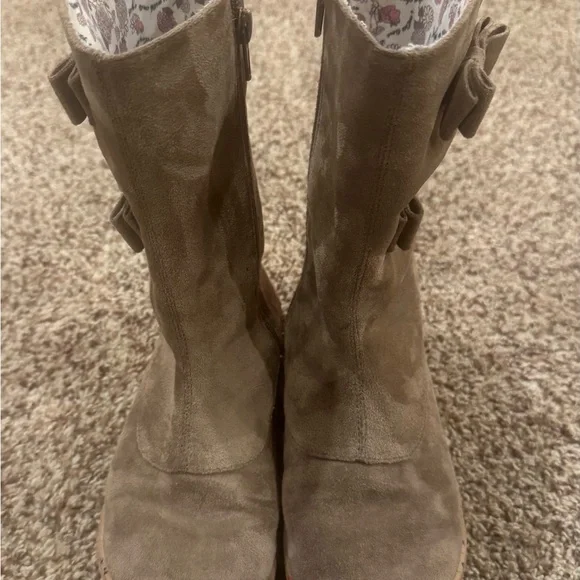 Live and Luca Neve Boots - Size 2 - Picture 2 of 7